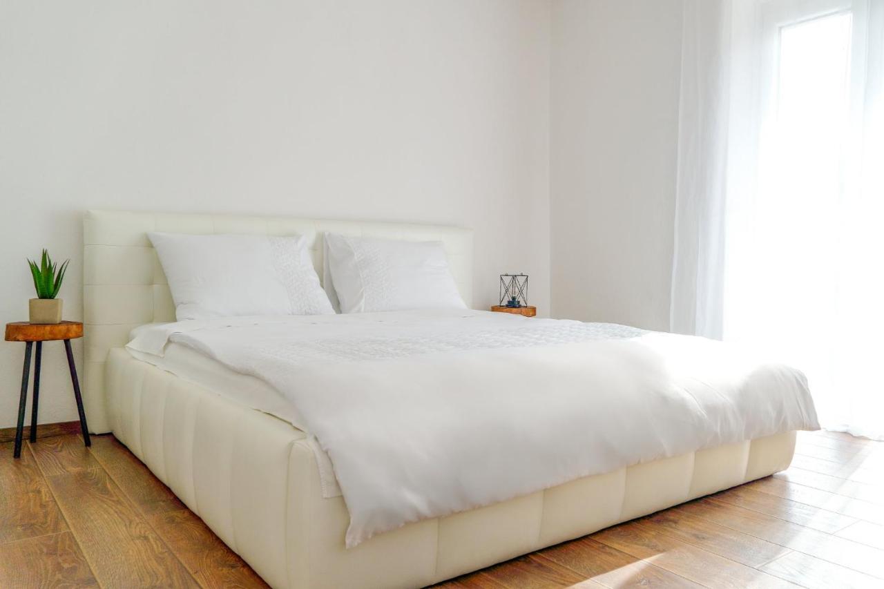Family Apartment Vitlic Макарська Екстер'єр фото