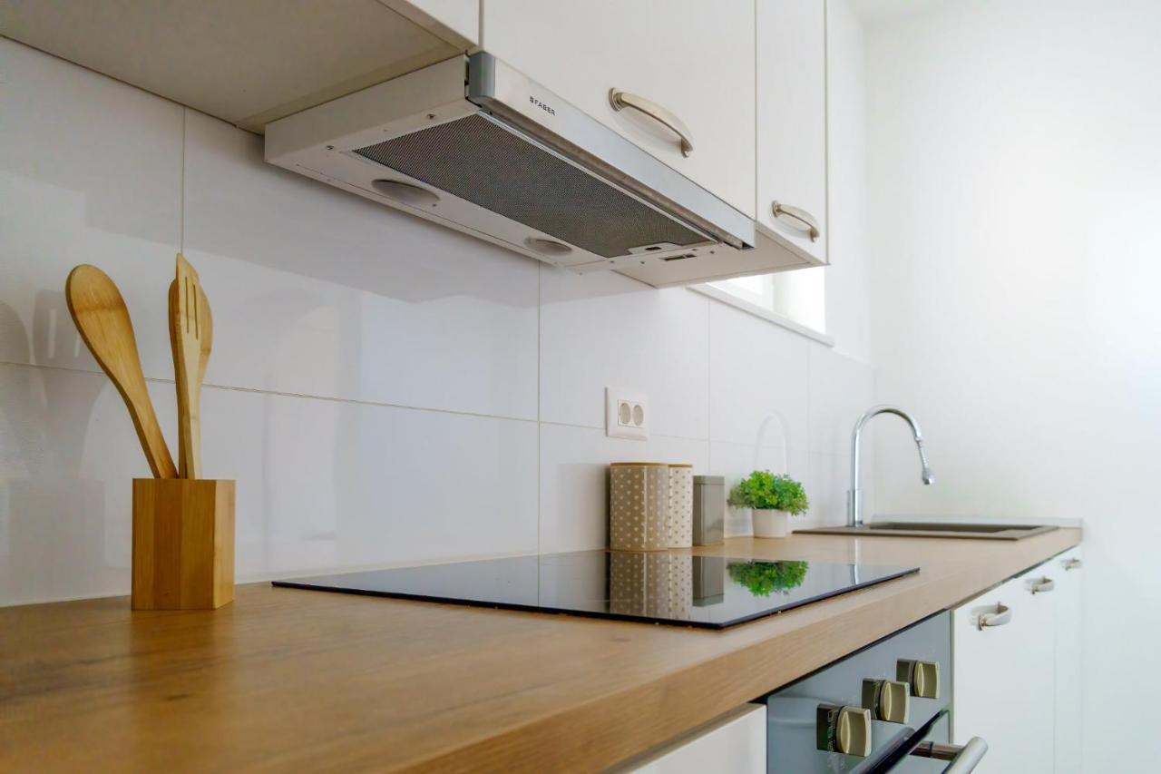 Family Apartment Vitlic Макарська Екстер'єр фото